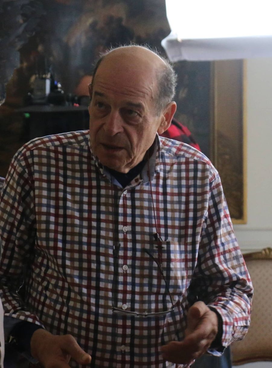 Μανούσος Μανουσάκης βιογραφικό σήμερα! Η προσωπική ζωή, η ηλικία, το ύψος, η καταγωγή, οι σπουδές, και τα κιλά 4