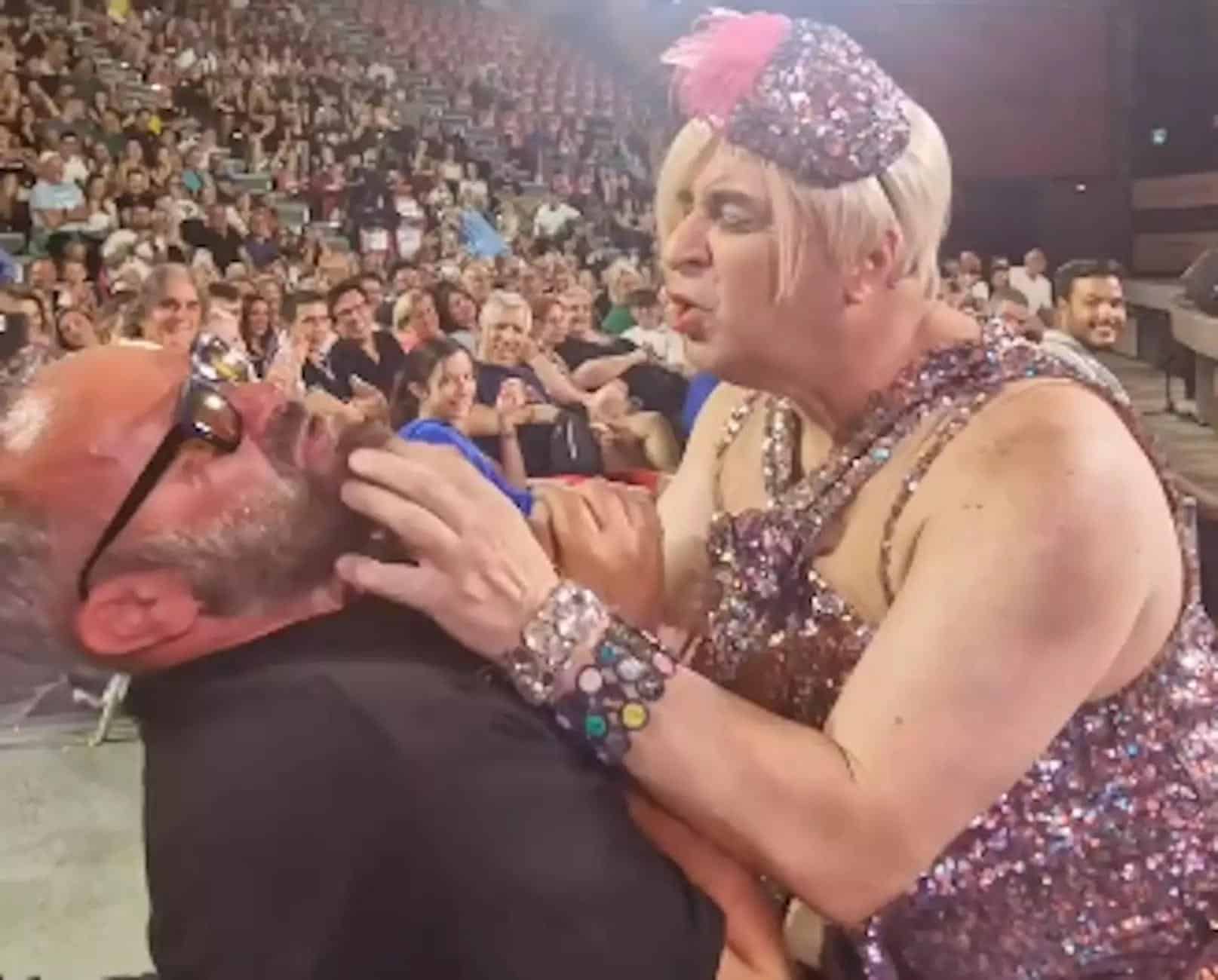 Non-binary ΕΝΑΝΤΙΟΝ Straight! To BE OR NOT TO BE; Μήπω είναι καιρός να το...γυρίσεις και συ;