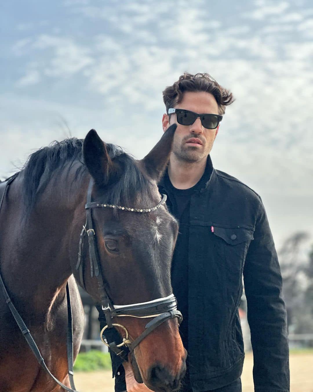 argyros υψος: Σε ποια ηλικία έγινε πατέρας. Το βιογραφικό του! 8