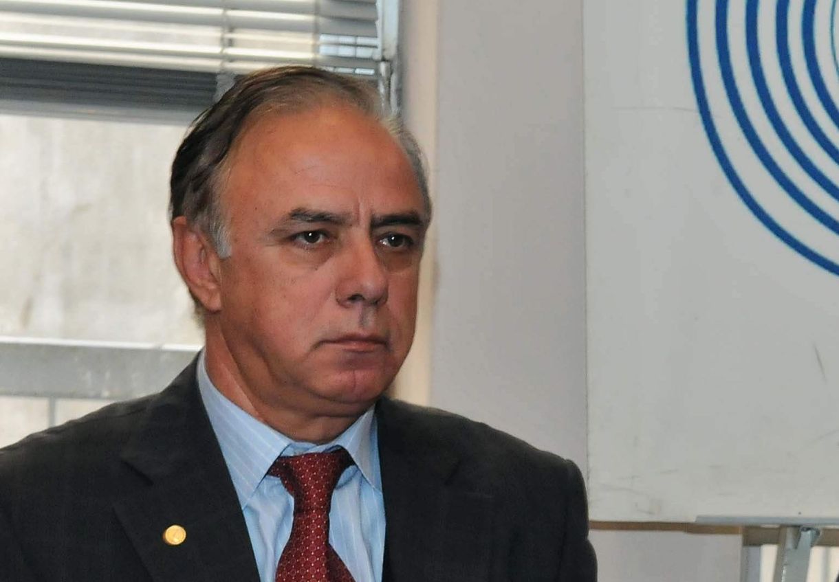 Παύλος Γερακάρης ηλικία! Η 50 ετών καριέρα στην τηλεόραση, βιογραφικό, οικογένεια, παιδιά