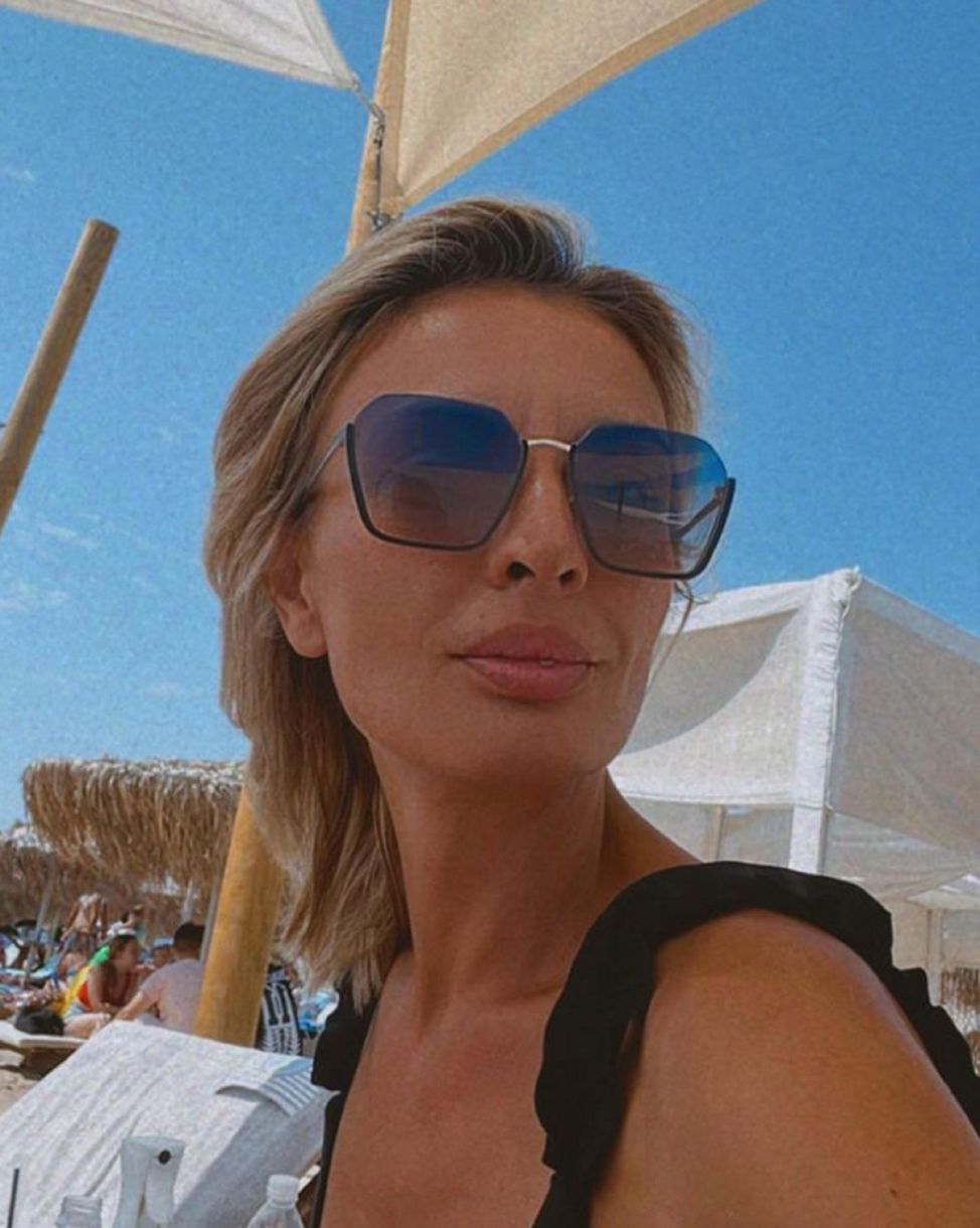 Γιάννης Ντσούνος ηλικία, βιογραφικό! Αυτή είναι η πανέμορφη σύζυγος του και αυτός ο 5 ετών γιος τους! 3