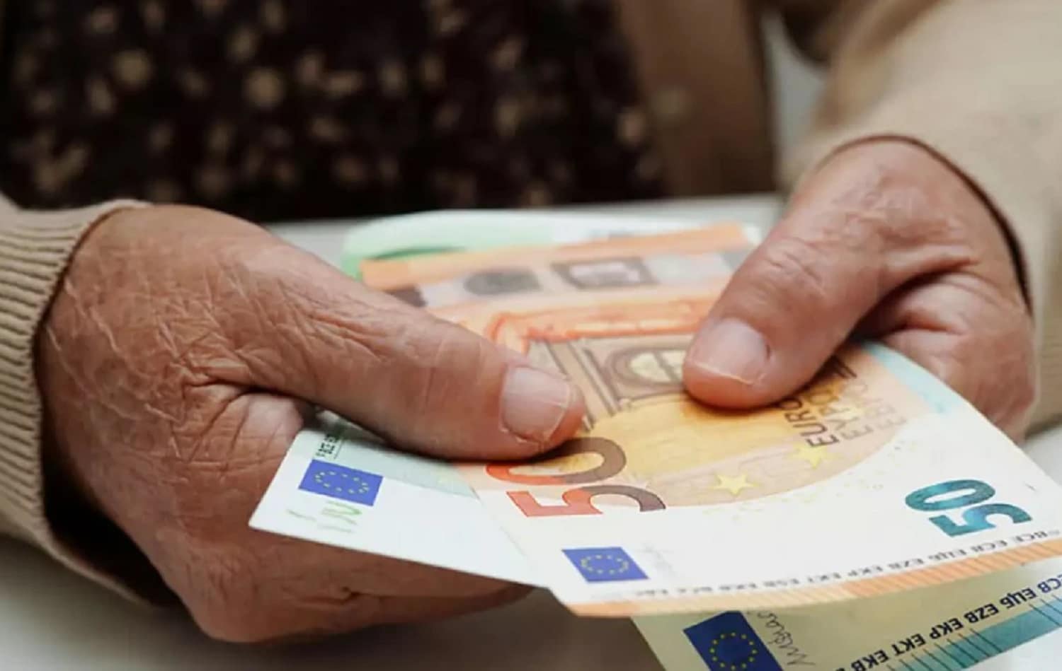 Συντάξεις: Αυτές είναι οι αυξήσεις που θα πάρετε πριν τις γιορτές!