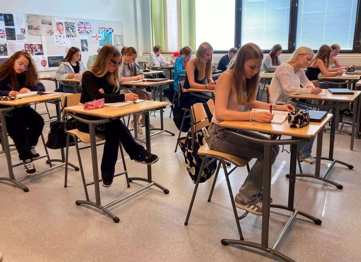 Σχολεία: Επιστροφή στα....τετράδια! Τέλος τα τάμπλετς
