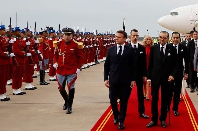 Εμμανουέλ Μακρόν βιογραφικόΤα 24 χρόνια διαφορά ηλικίας με την σύζυγο του Brigitte  1