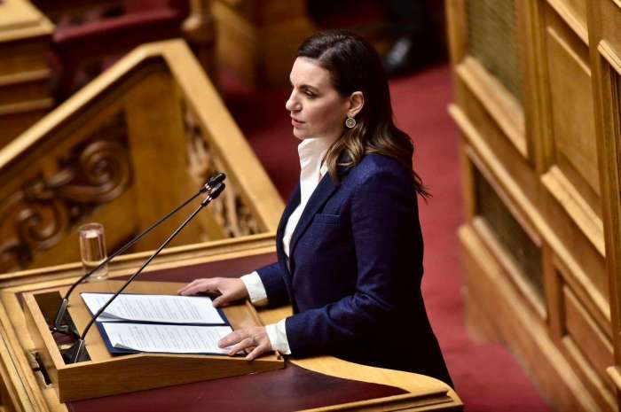 Όλγα Κεφαλογιάννη 9