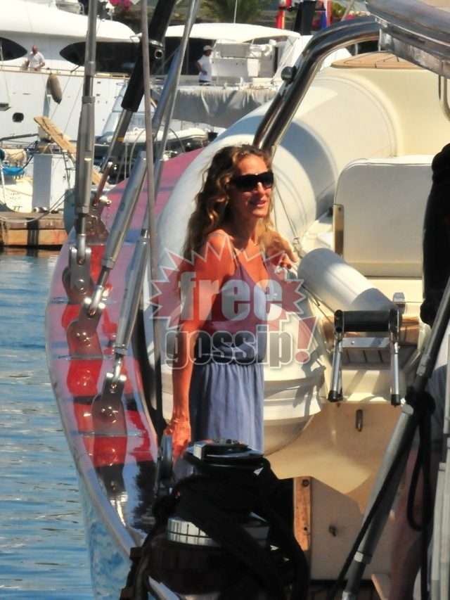Sarah Jessica Parker! The Sex and the city on board