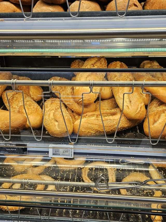 Ψωμί τιμή σήμερα! Το πιο λαικό αγαθό σε…κρίση