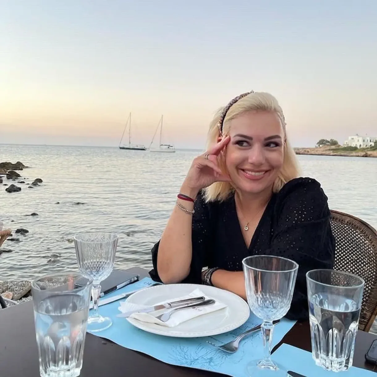 Τίνα Μεσσαροπούλου! Τι έπαθε ο επι 18 χρόνια σύζυγος της Γιώργος Μυλωνάκης ο υφυπουργός παρά τω πρωθυπουργώ